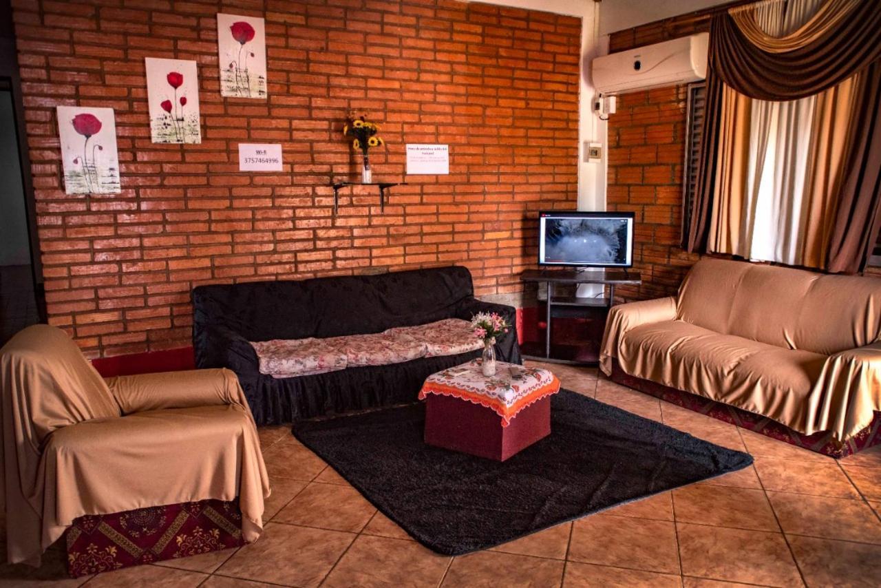 Iguazu Alojamiento "La Casa" 푸에르토이과수 외부 사진