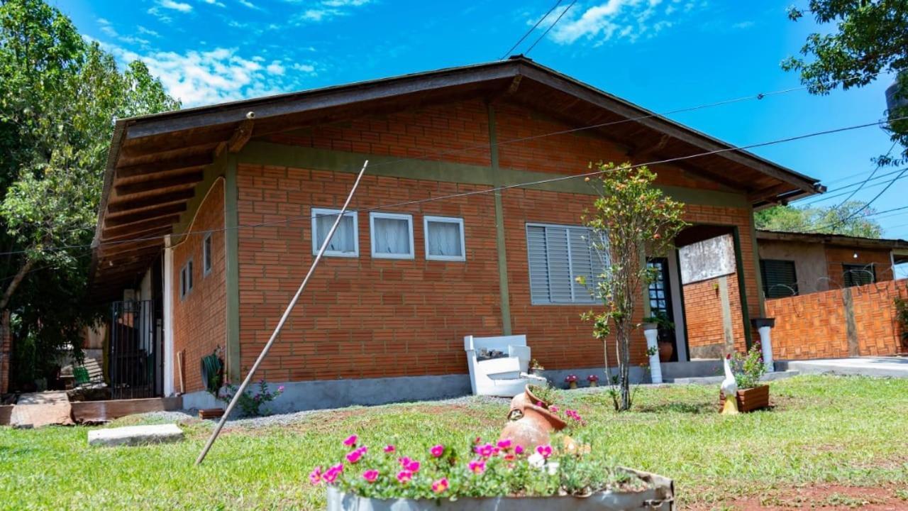 Iguazu Alojamiento "La Casa" 푸에르토이과수 외부 사진
